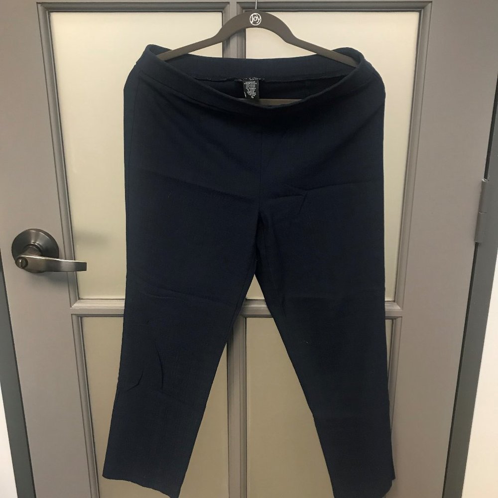 Attyre New York Capris